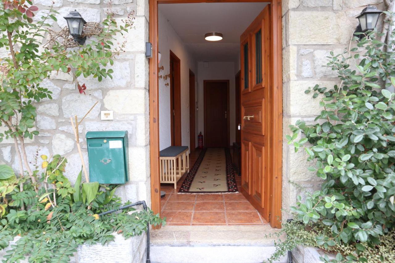Dimos Suite Арахова Экстерьер фото